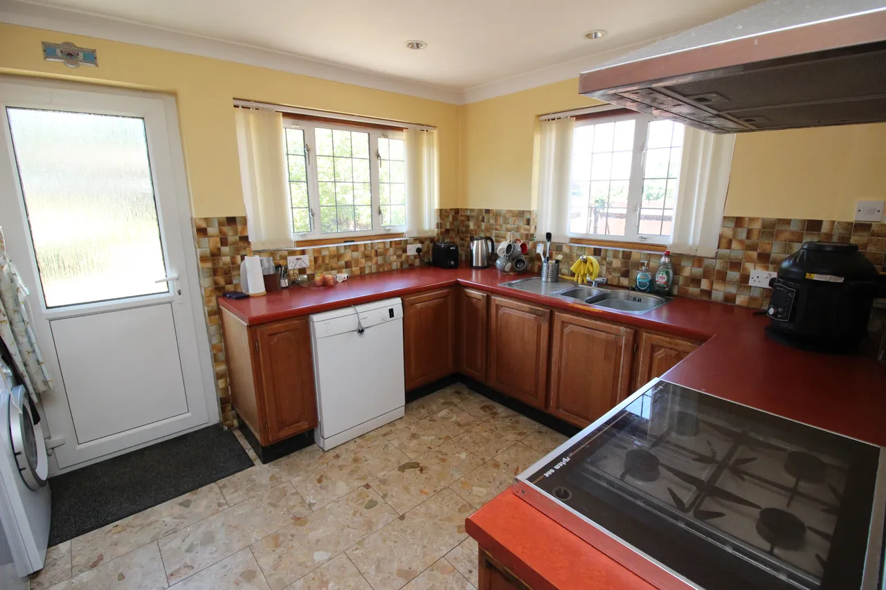 Tudor Avenue, Worcester Park, KT4, photo 4