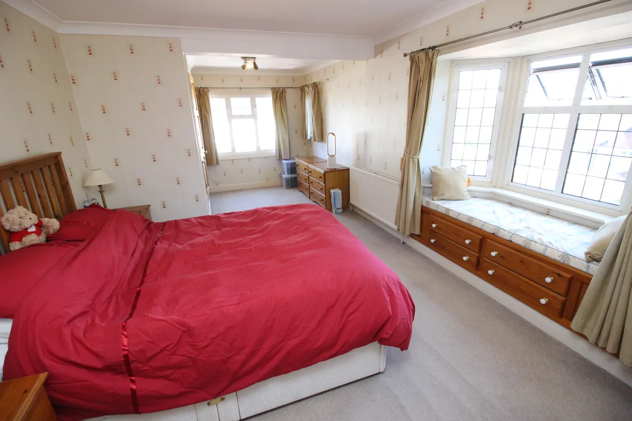 Tudor Avenue, Worcester Park, KT4, photo 5