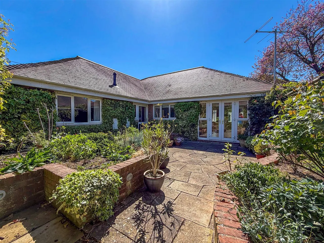 Hillway, Linton, CB21, photo 17