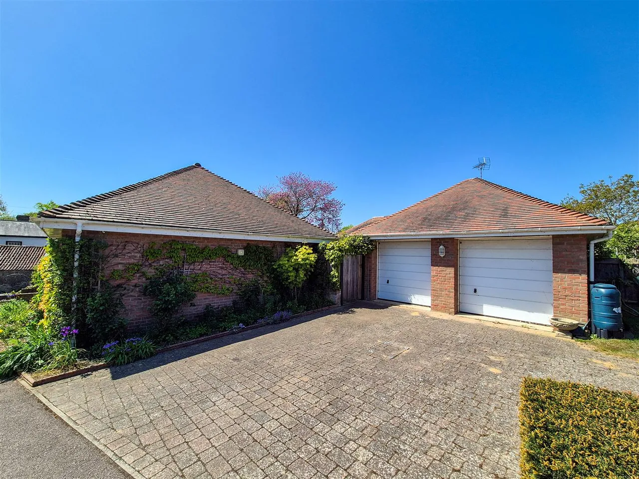 Hillway, Linton, CB21, photo 21