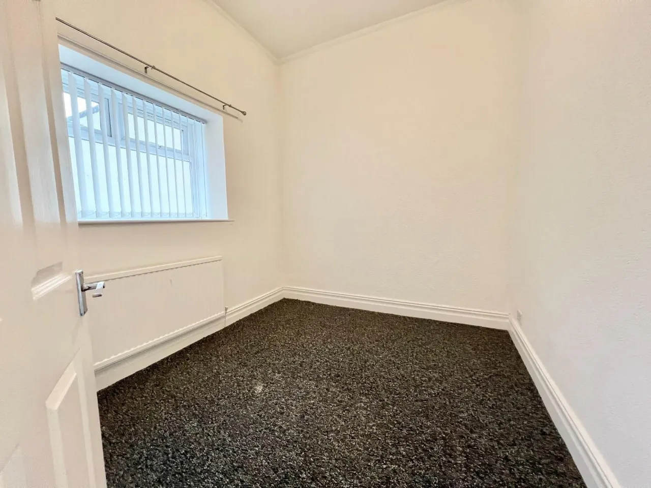 High Street, Willington, DL15, photo 6