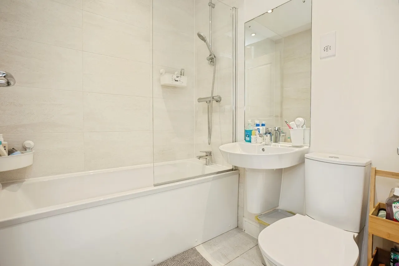 Sedbergh Close, Newton, NG13, photo 13