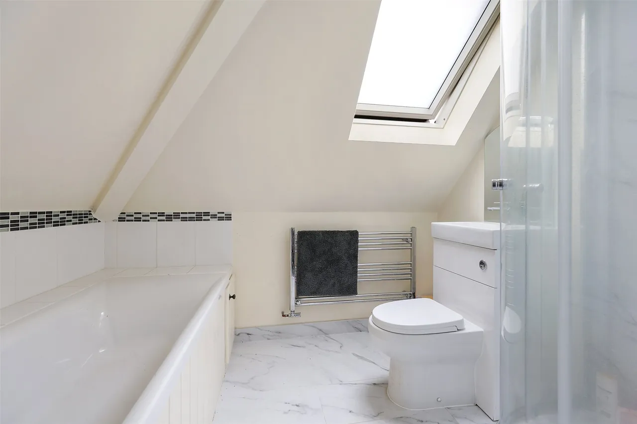 Junction Road, Dorking, RH4, photo 8