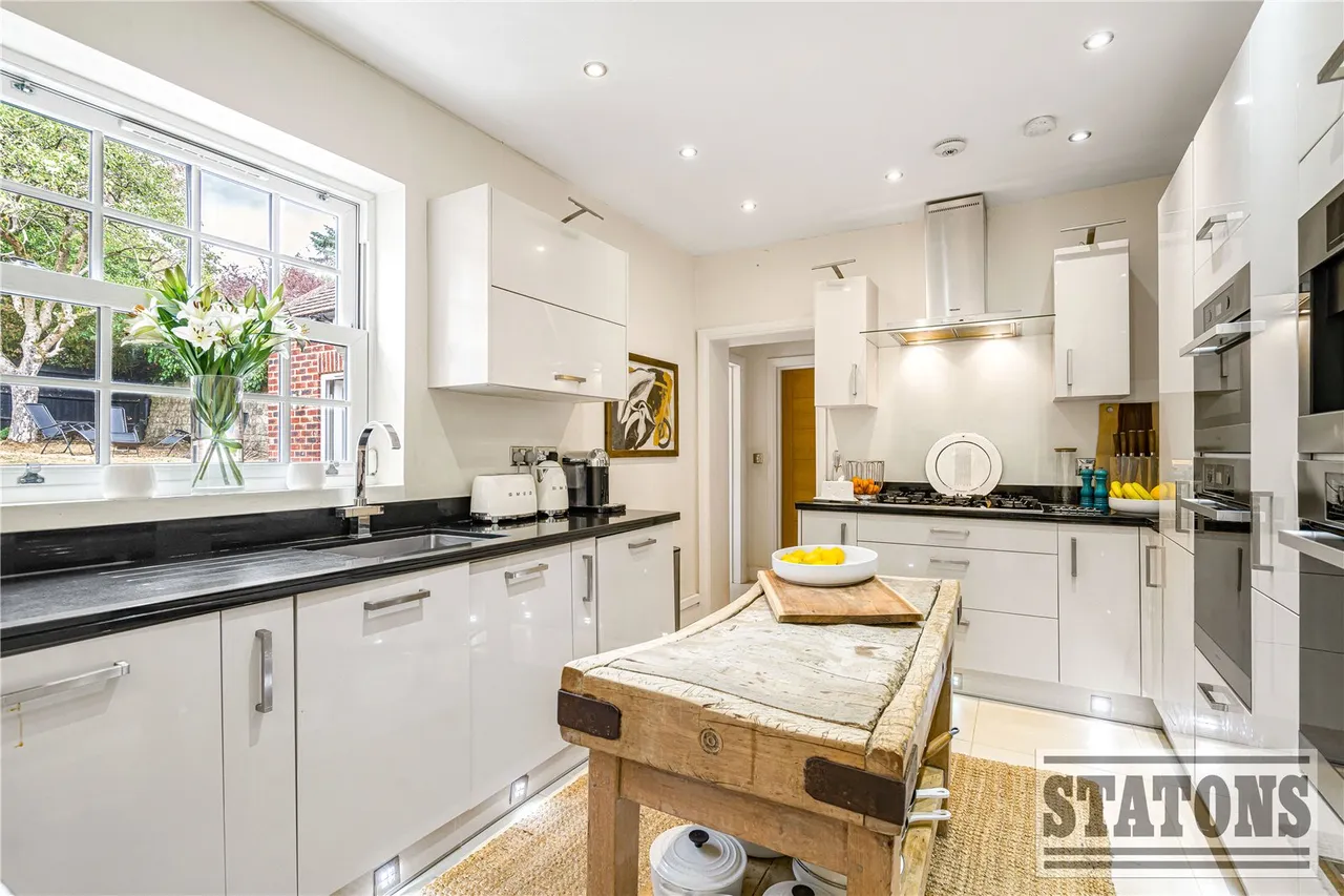 Barnet Road, Arkley, Hertfordshire, EN5 3LW, photo 8