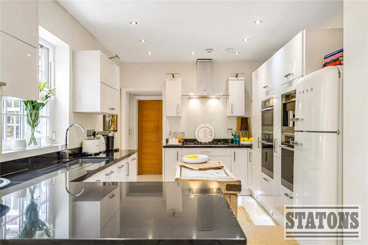 Barnet Road, Arkley, Hertfordshire, EN5 3LW, photo 10