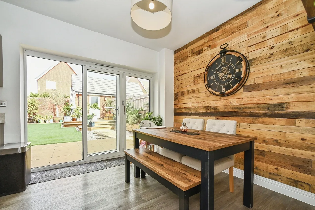 Benfield Place, Shrivenham, Swindon, photo 6