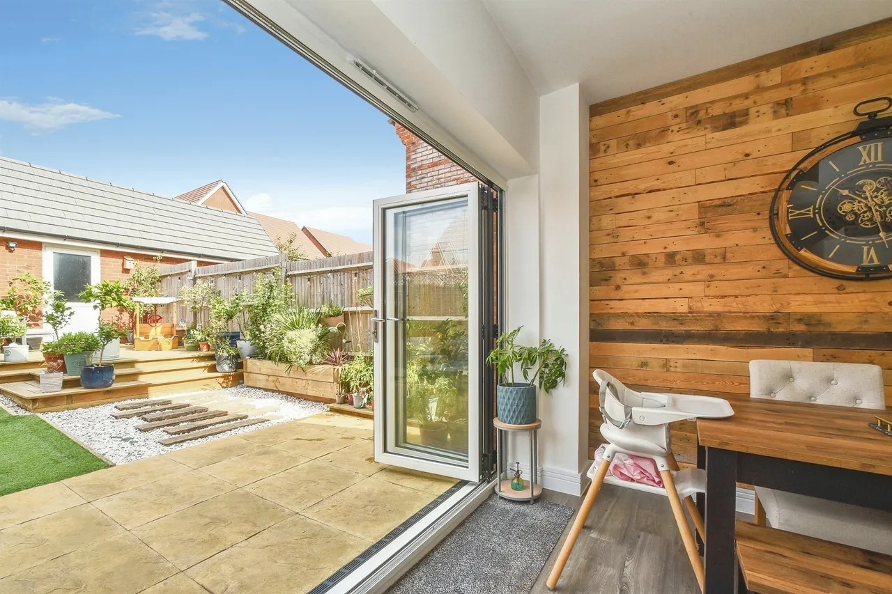 Benfield Place, Shrivenham, Swindon, photo 9