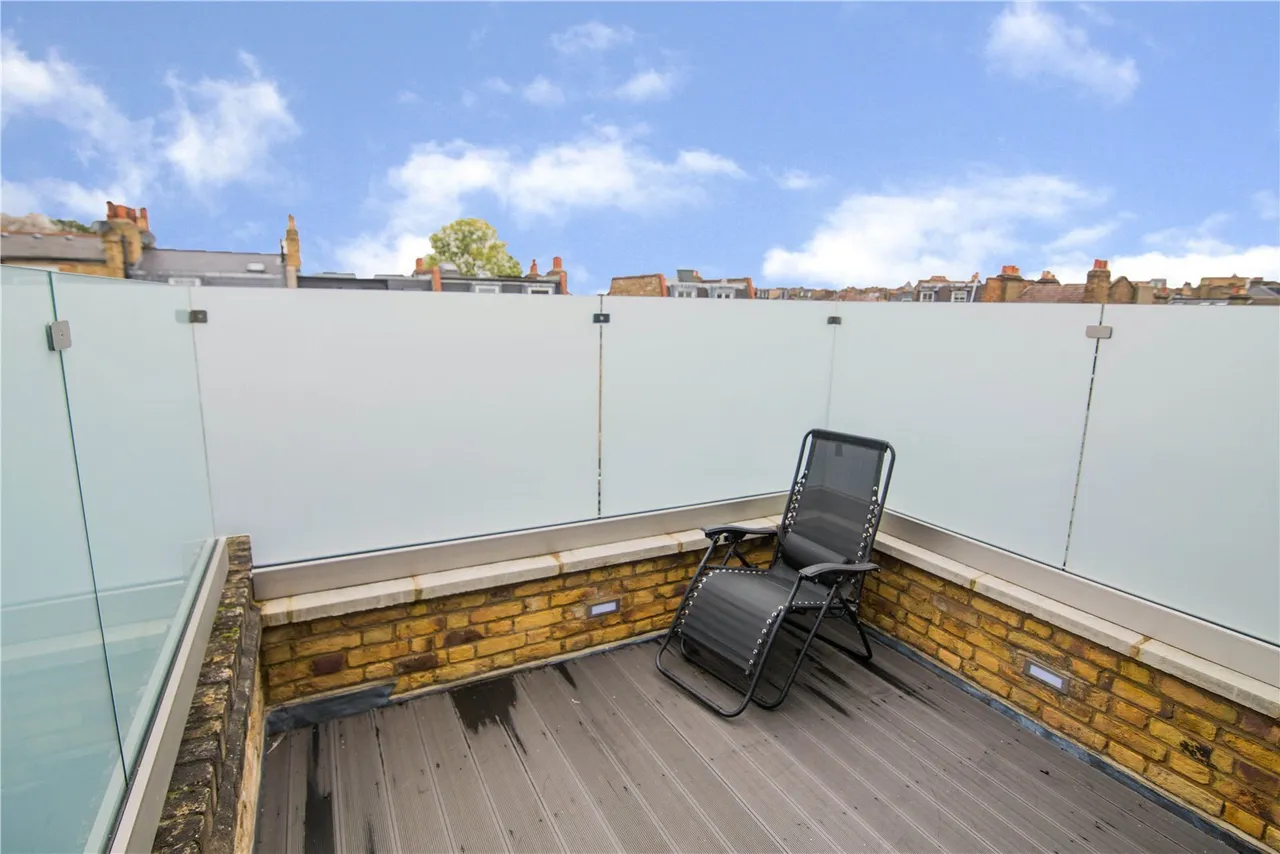 Bennerley Road, London, SW11, photo 11