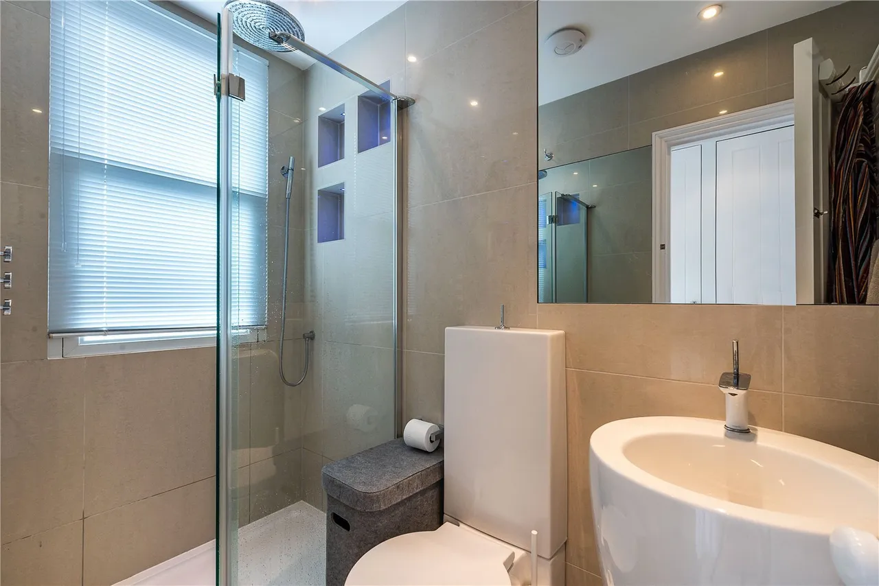 Bennerley Road, London, SW11, photo 13