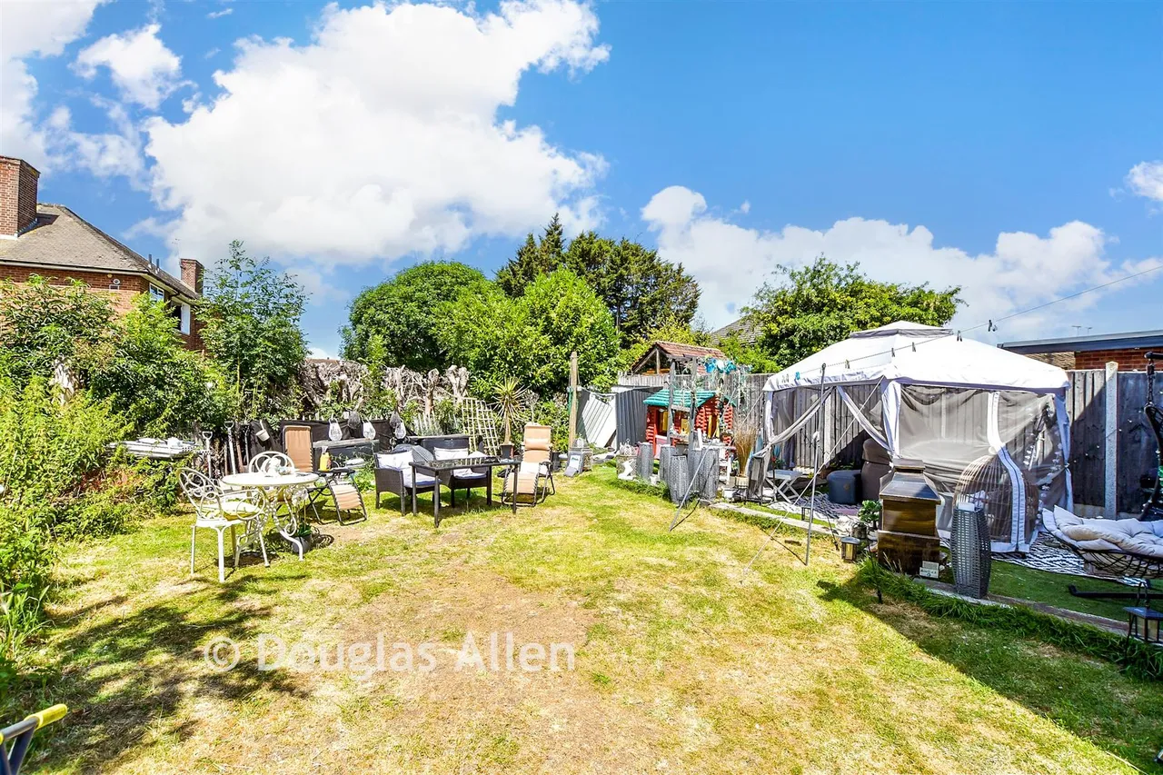 Dorking Road, Romford, RM3, photo 9