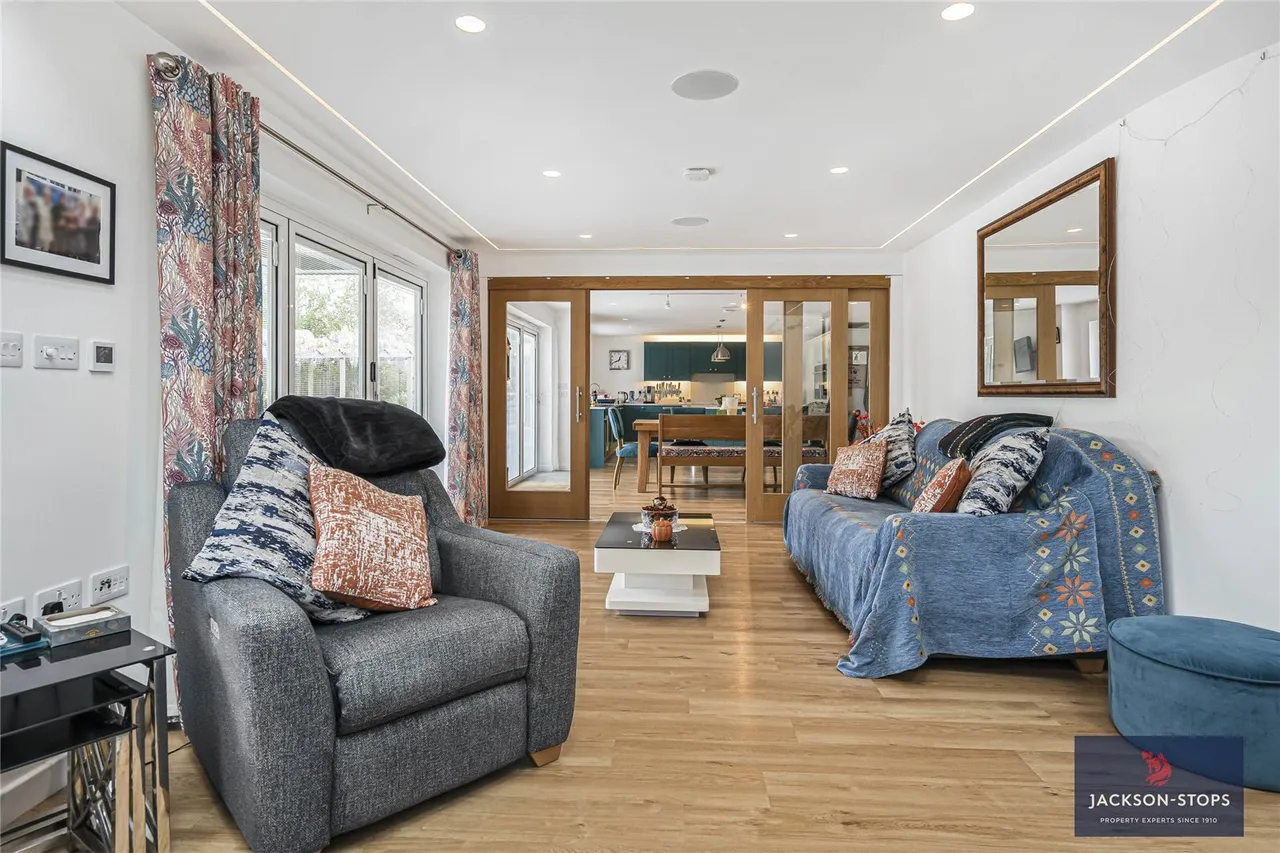 Walden Road, Sewards End, CB10, photo 6