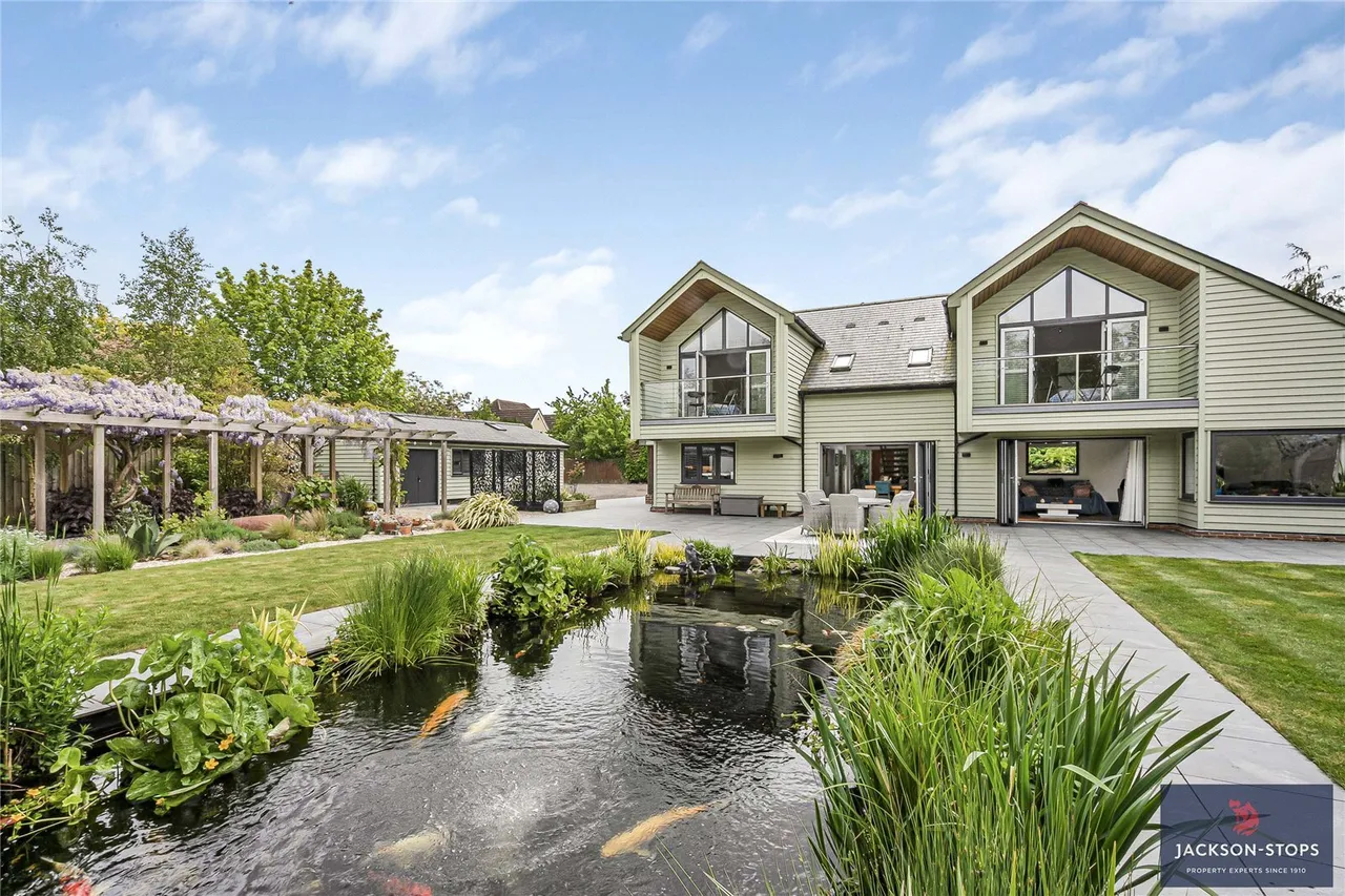 4 bed property for sale, Walden Road, Sewards End, CB10