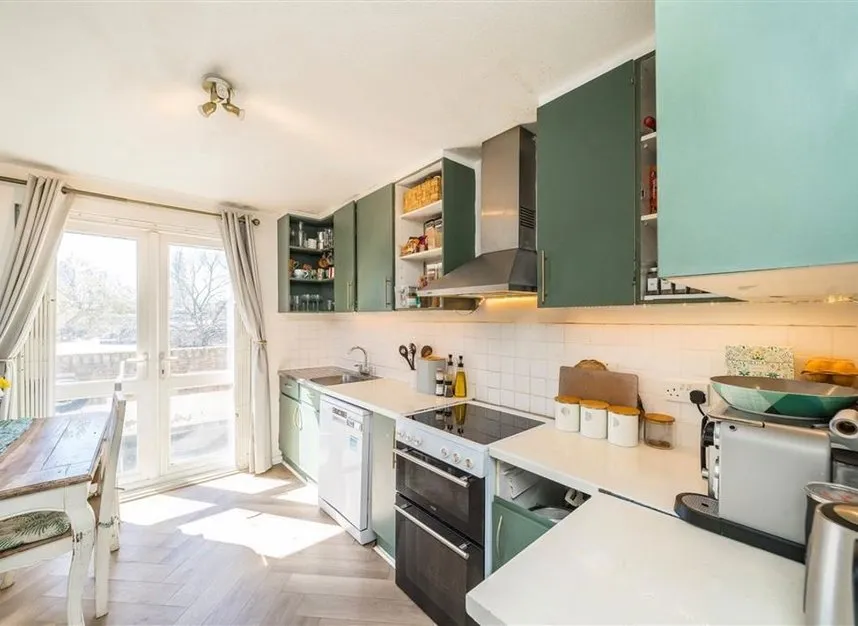 Wilcox Close, South Lambeth, SW8, photo 2