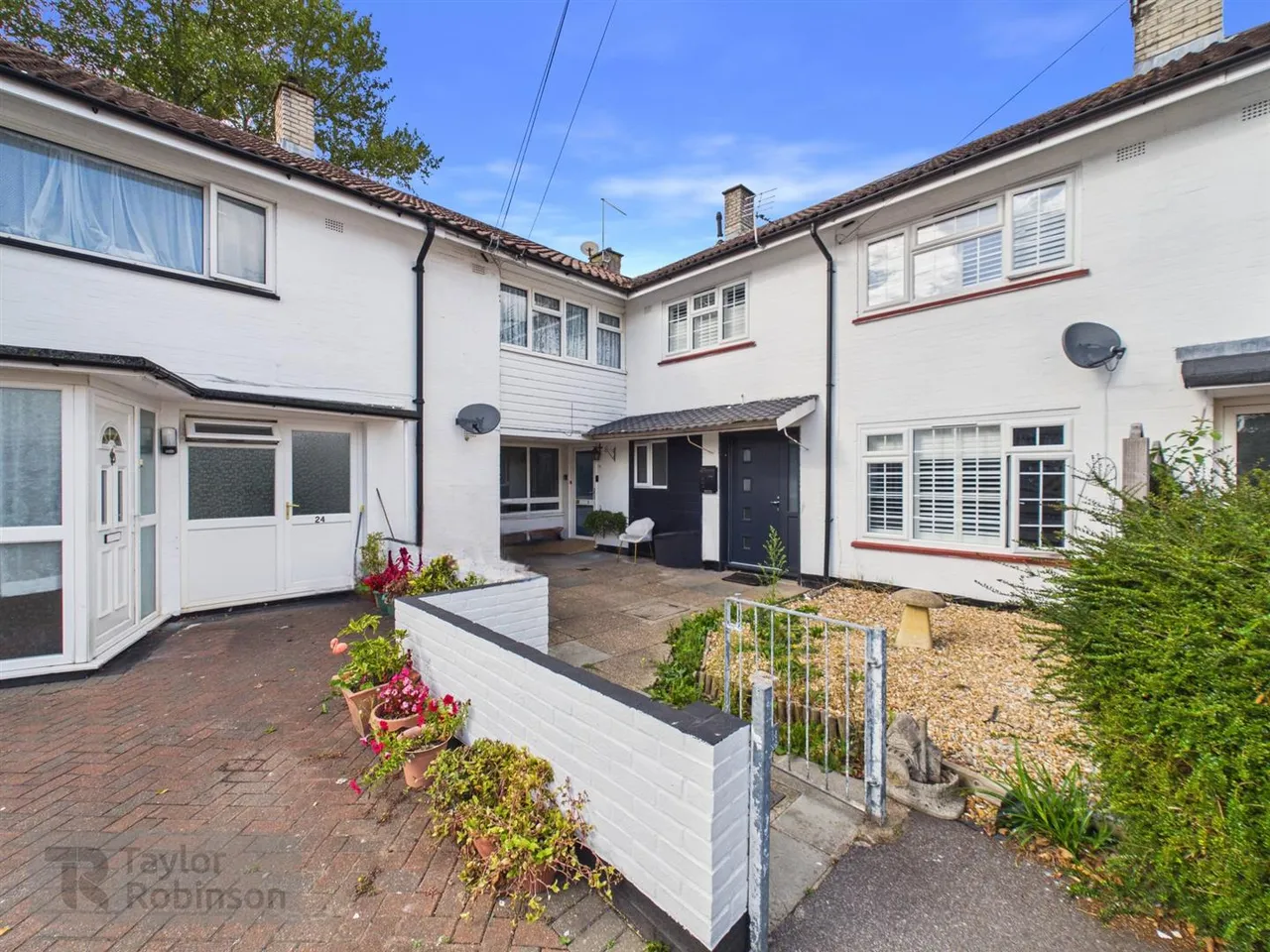 2 bed property for sale, Friars Rookery, Three Bridges, RH10