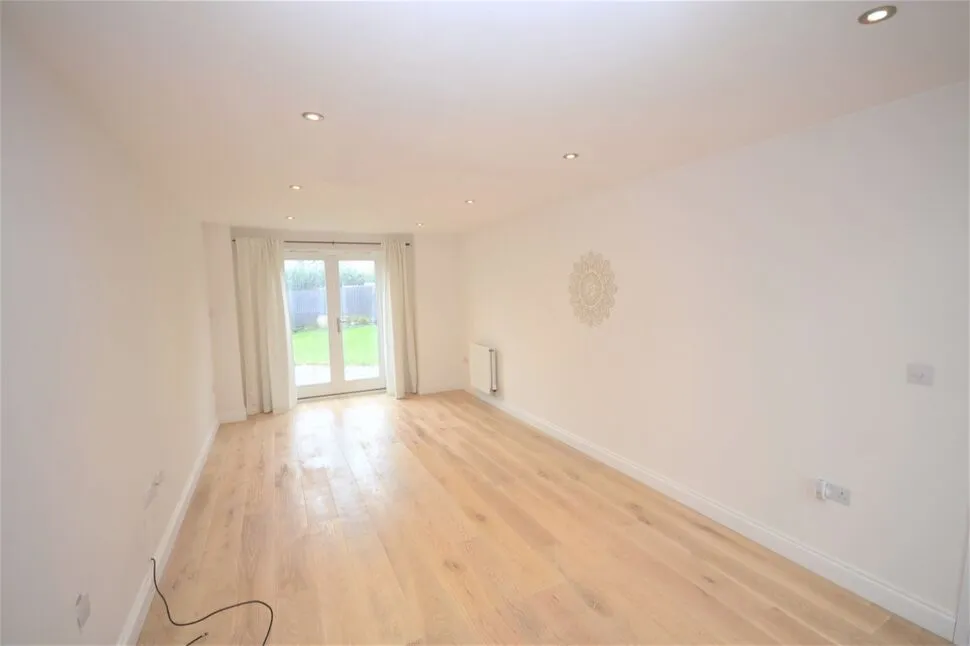 Ashby Wood Drive, Upton, Northampton, NN5, photo 4