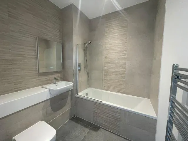 Normandy House, RG21, photo 7