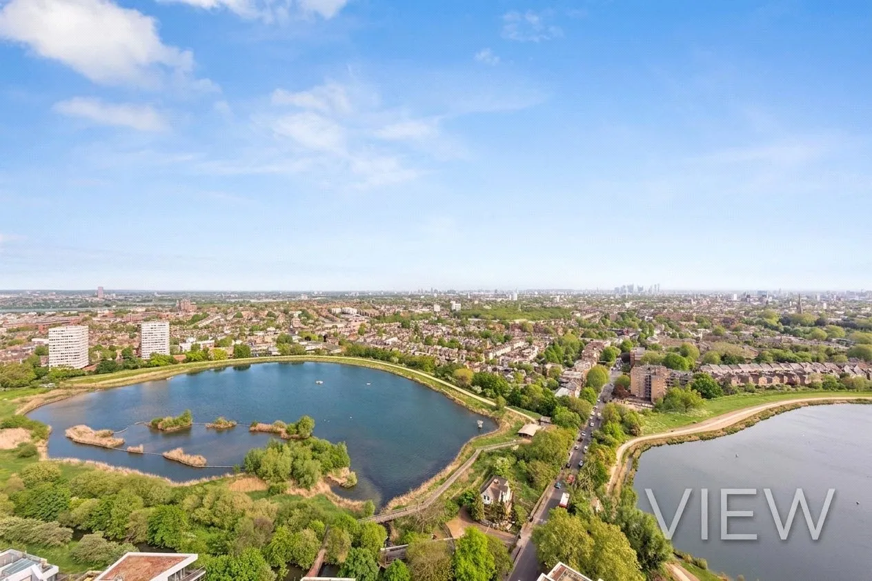 Woodberry Grove, London, N4, photo 3