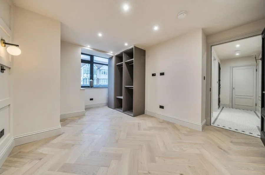 Ashfield Road, London, W3, photo 10