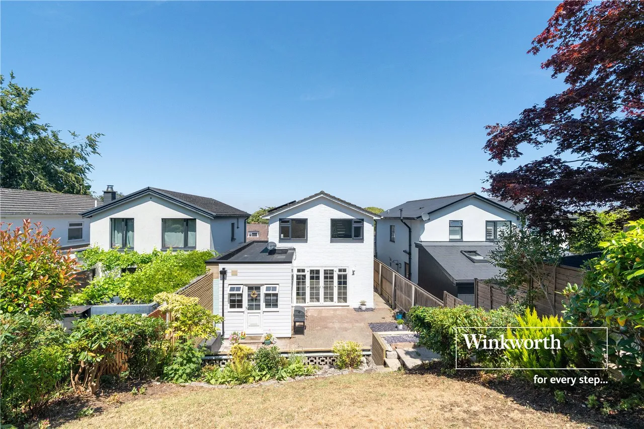 Leigham Vale Road, Bournemouth, Dorset, BH6, photo 2