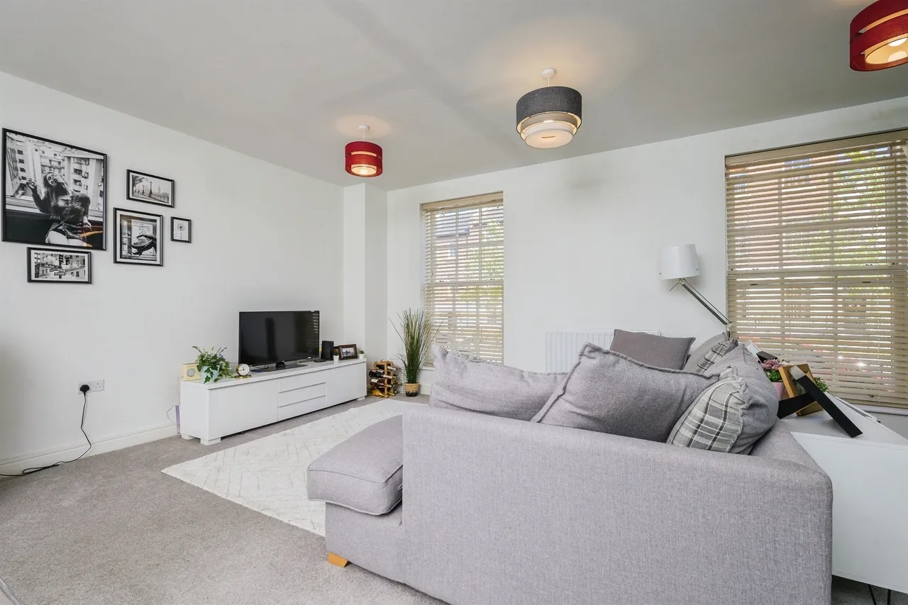 Aquila Drive, Sherford, PL9, photo 4