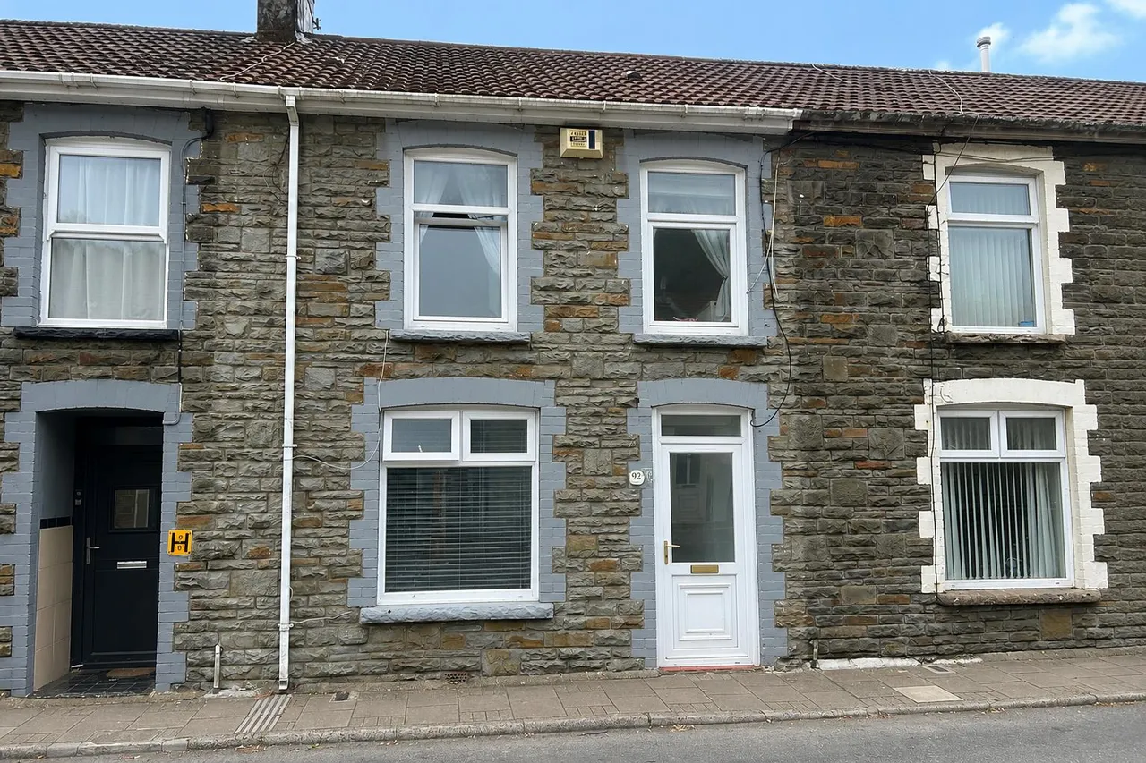 3 bed house for sale, Trehafod Road, Pontypridd, CF37