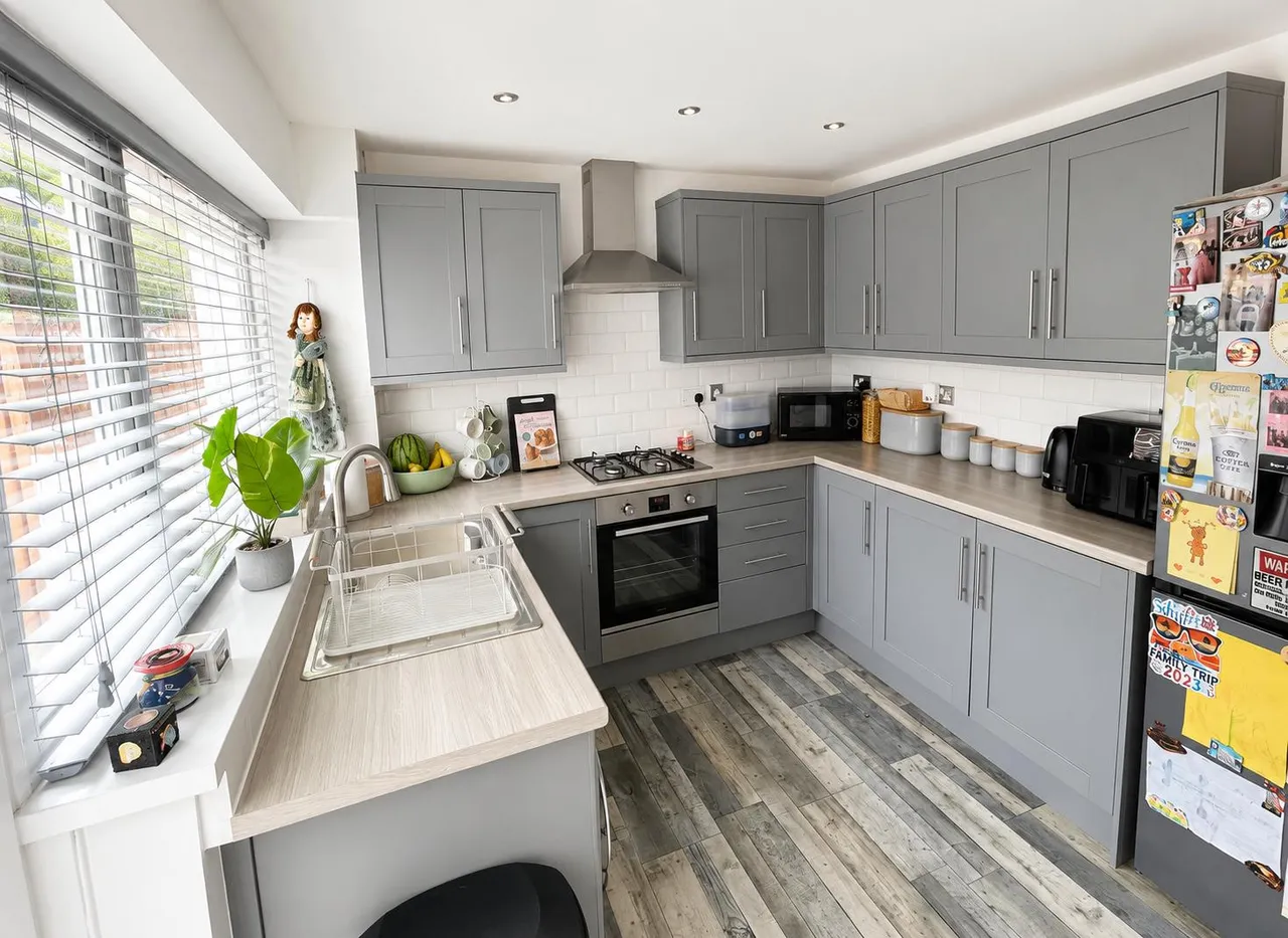 Trehafod Road, Pontypridd, CF37, photo 2