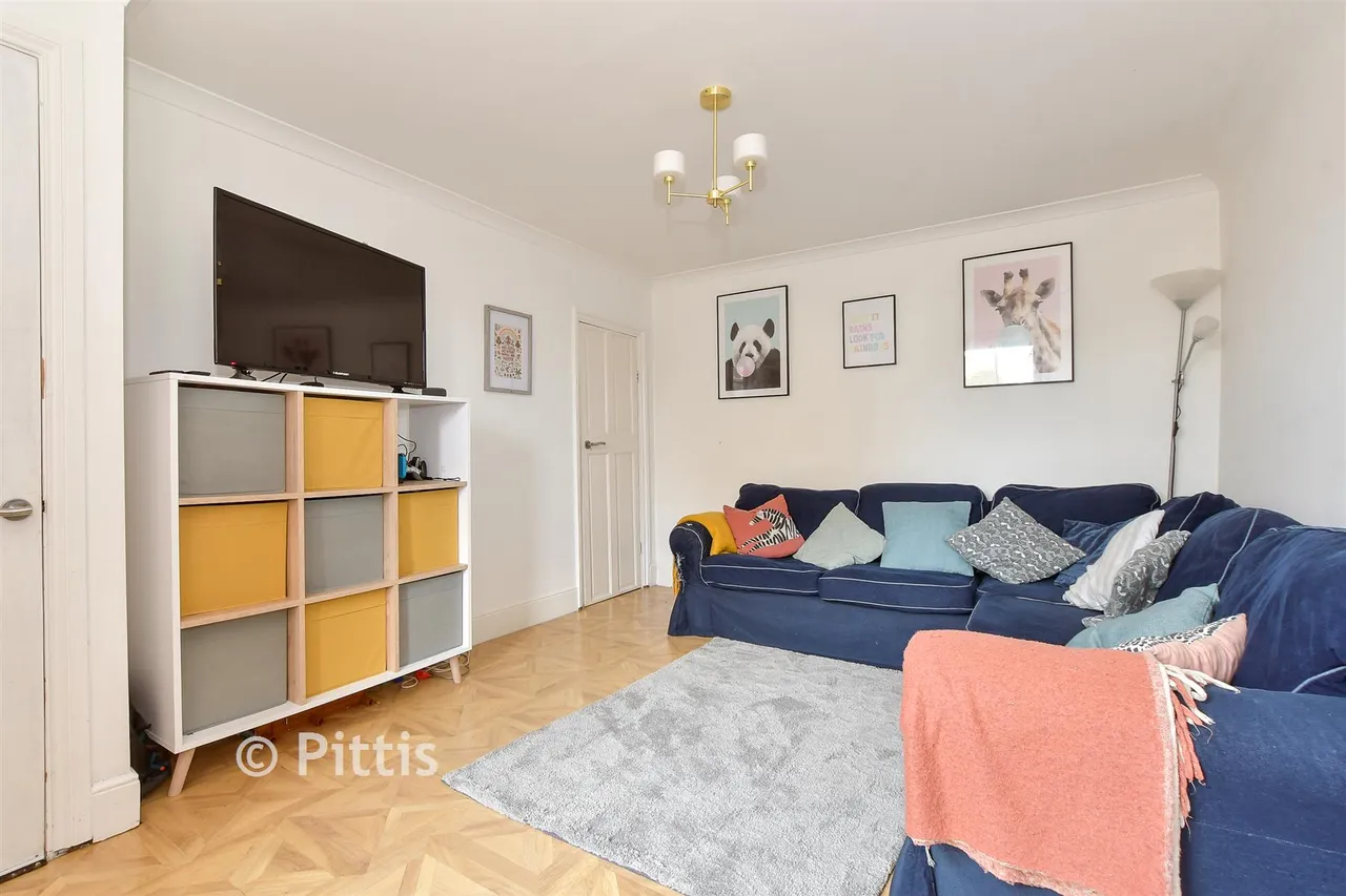 Whitepit Lane, Newport, PO30, photo 7