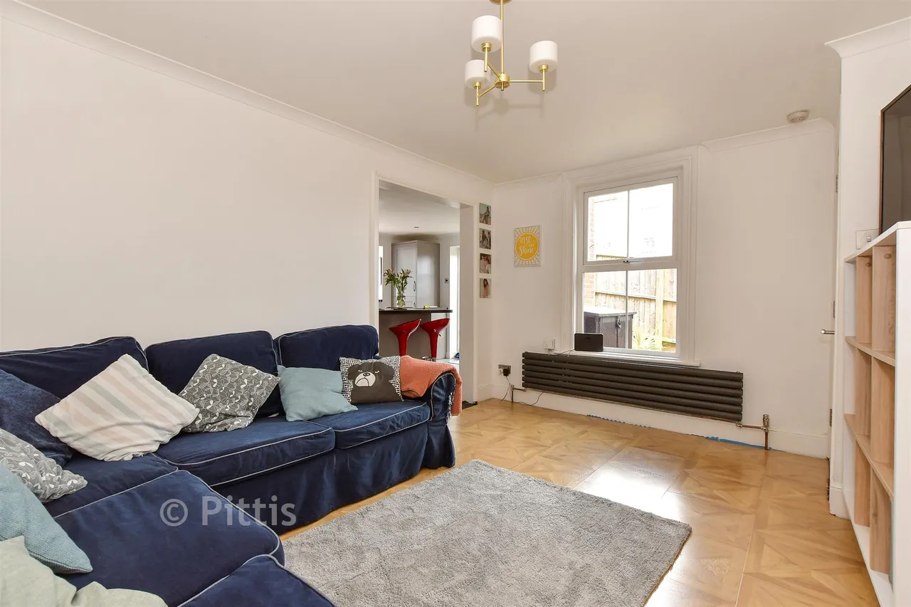 Whitepit Lane, Newport, PO30, photo 6