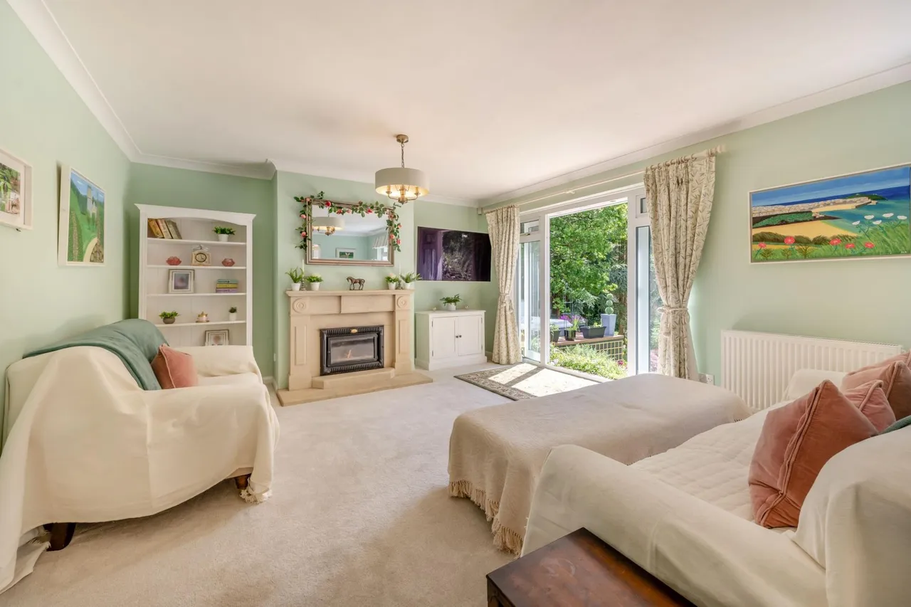 Warren Close, West Hill, EX11, photo 11