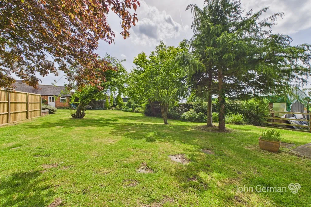 Marston Bank, photo 9