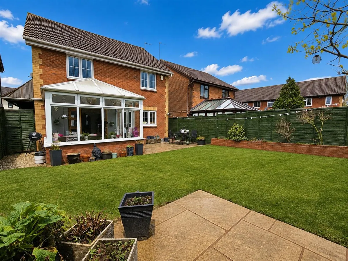 Stocken Close, Hucclecote, GL3, photo 18