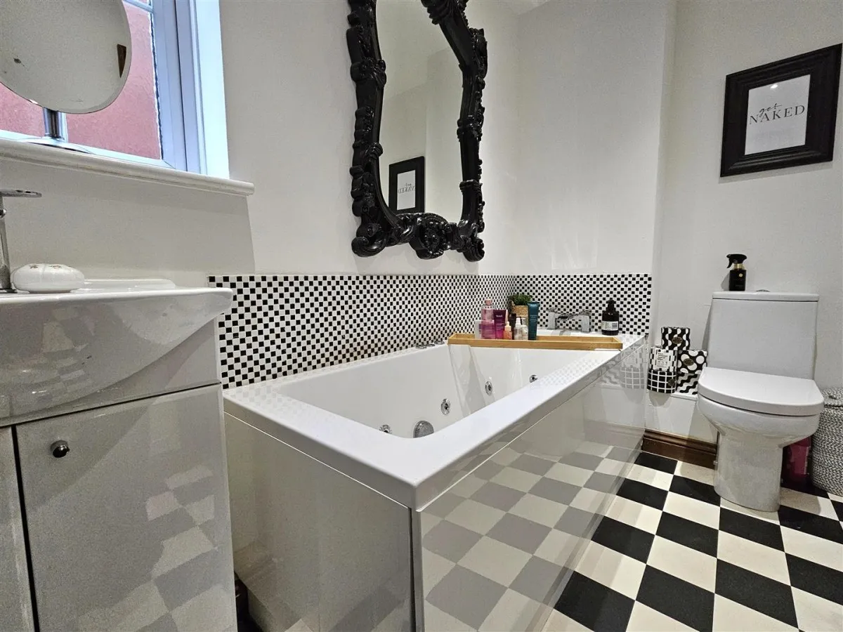 Stocken Close, Hucclecote, GL3, photo 7