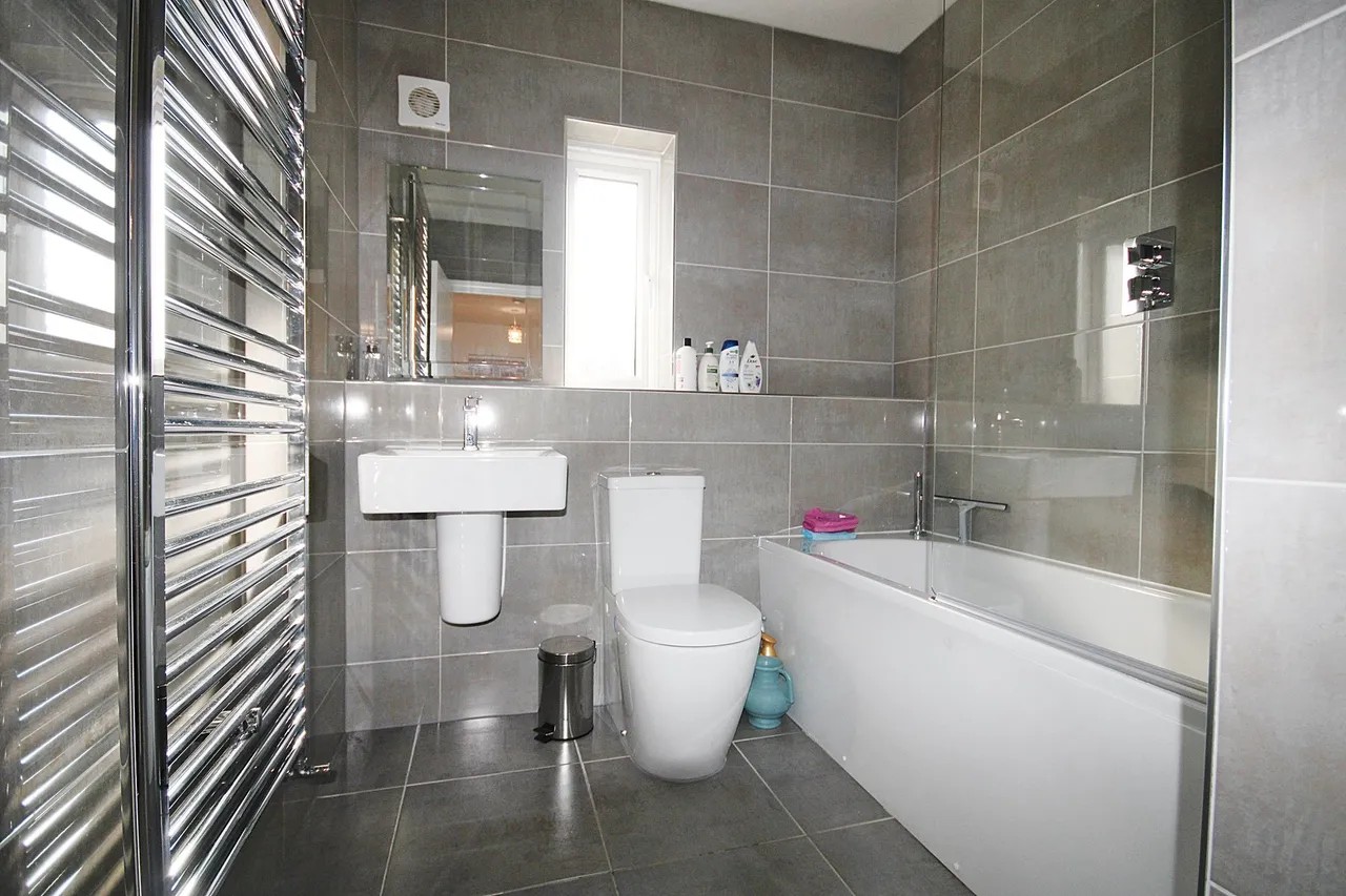 Lakenheath Crescent, Great Sankey, Warrington, Warrington, WA5 3UE, photo 22