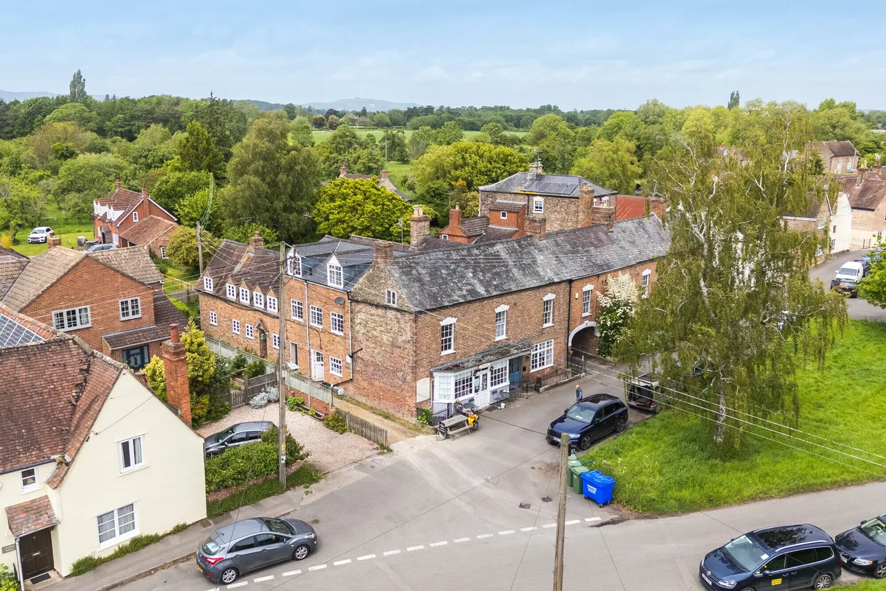 7 bed house for sale, The Green, Frampton On Severn, GL2