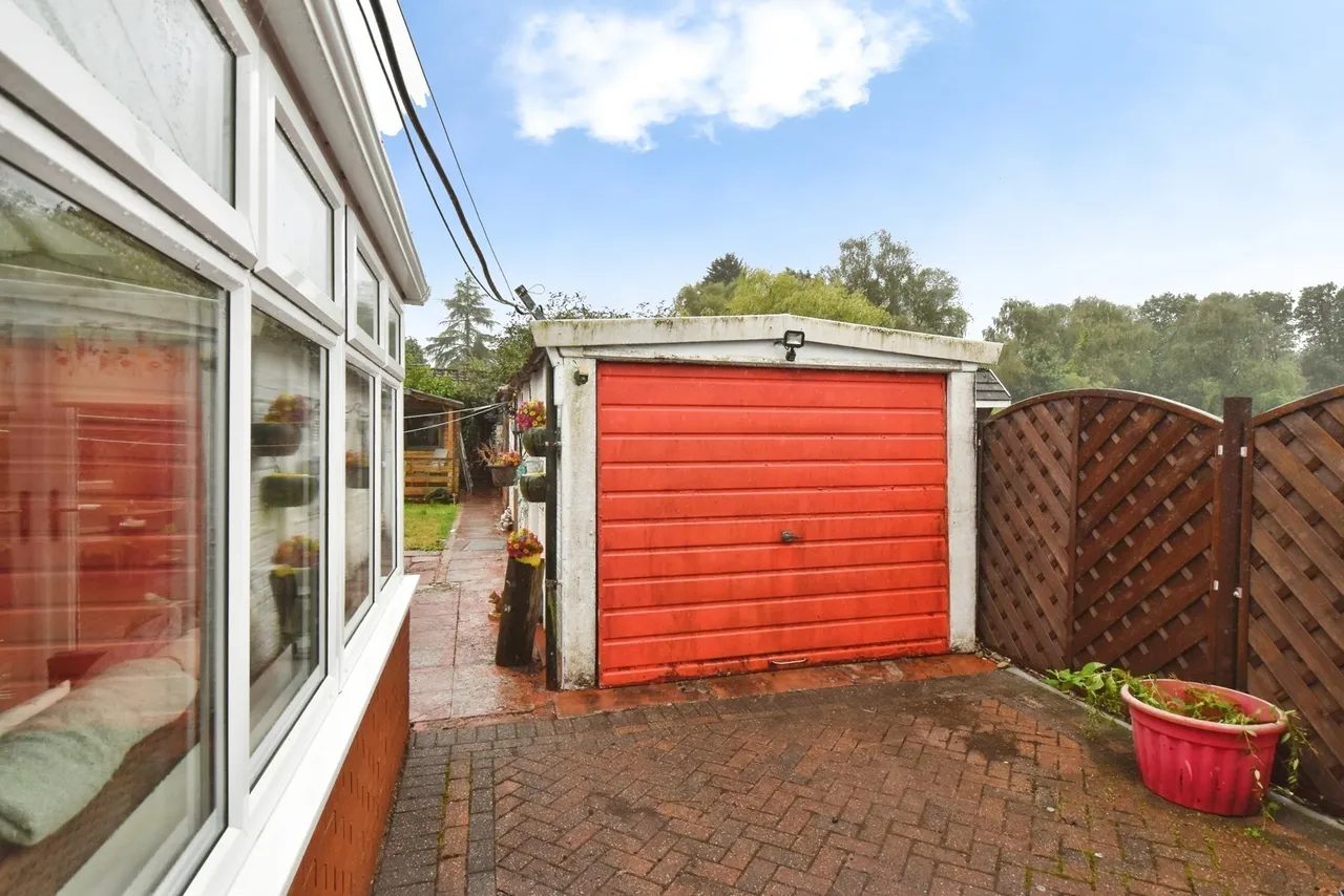 Pontardawe Road, Clydach, SA6, photo 20