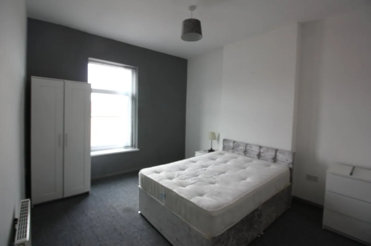 College Road, Rotherham, photo 3