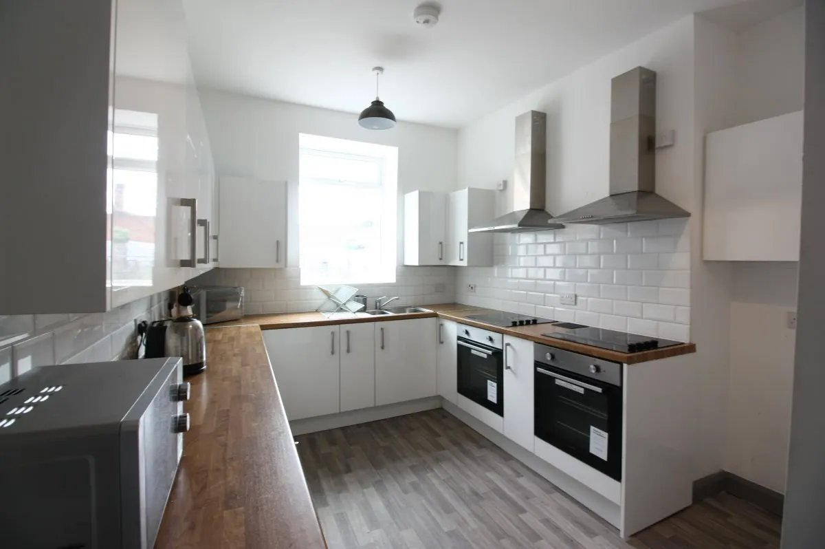 1 bed house to rent, College Road, Rotherham