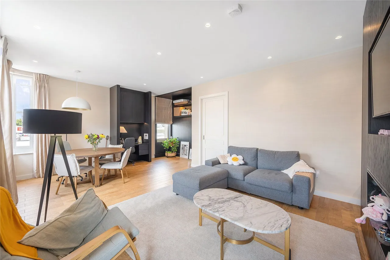 Hand Flower House, 617 Kings Road, London, SW6, photo 4
