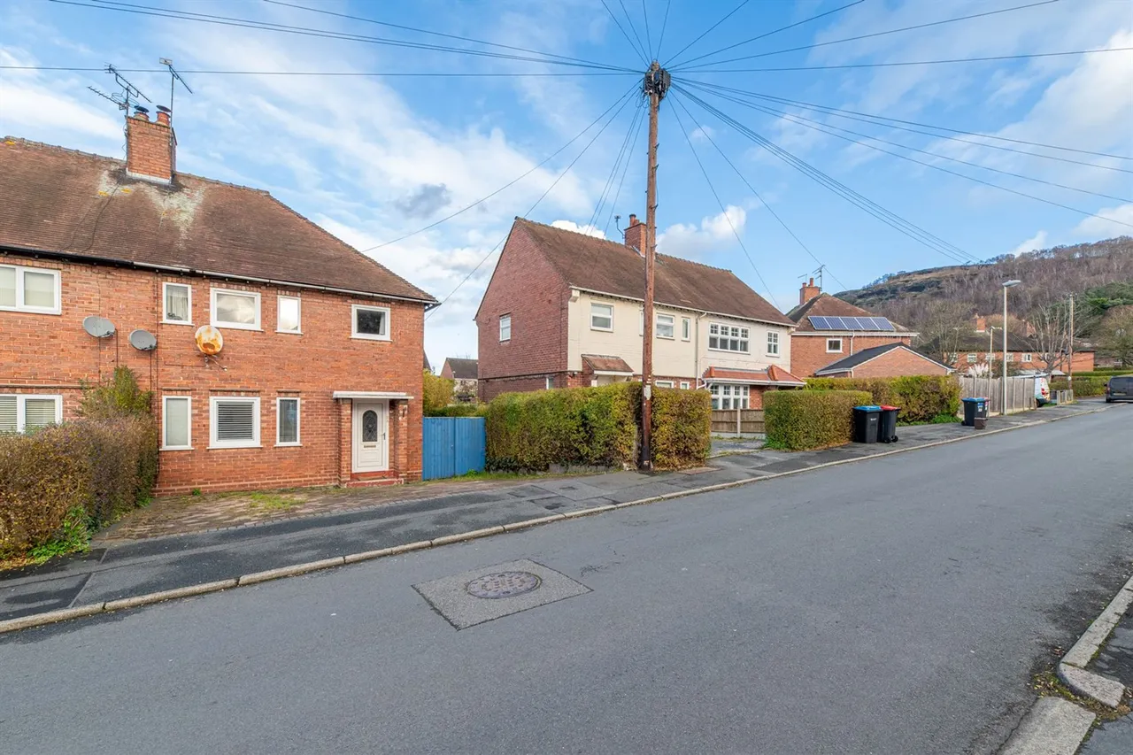 Queens Drive, Frodsham, photo 17