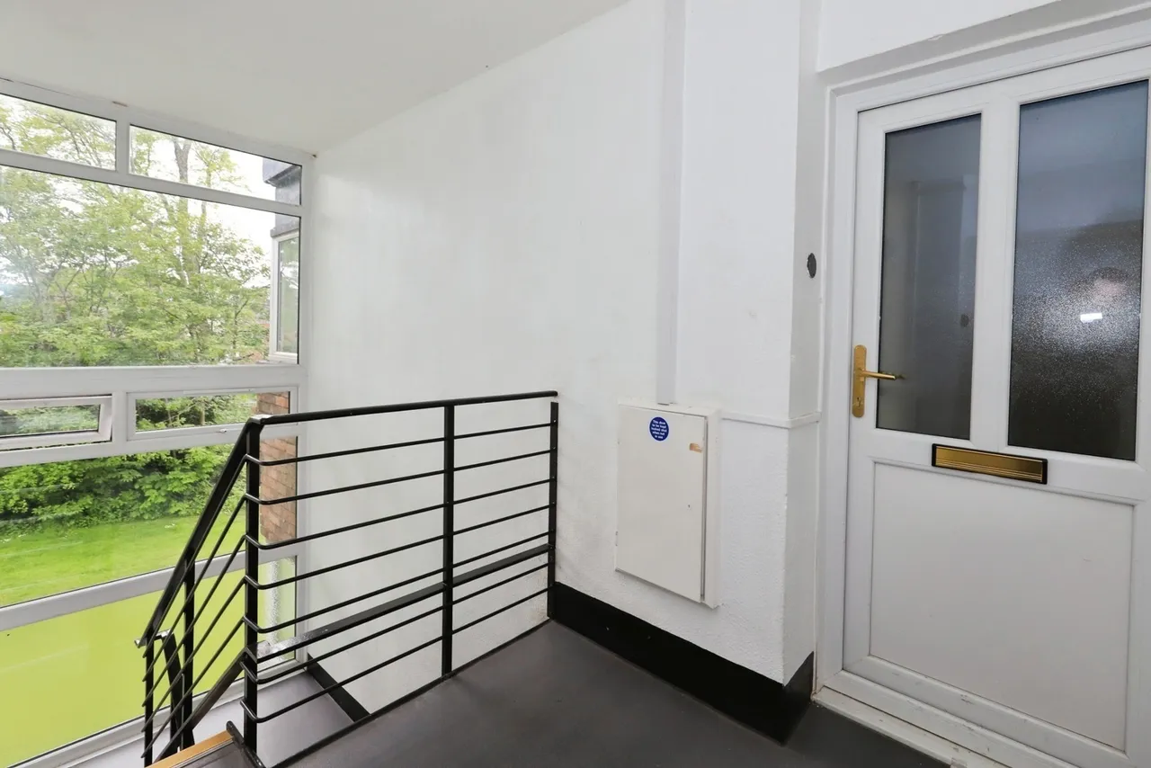 Newbridge Crescent, Wolverhampton, WV6, photo 6