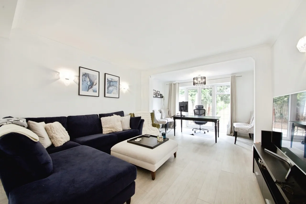 Cadogan Gardens, London, N21, photo 8