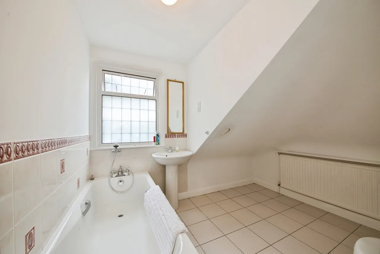 Cadogan Gardens, London, N21, photo 11