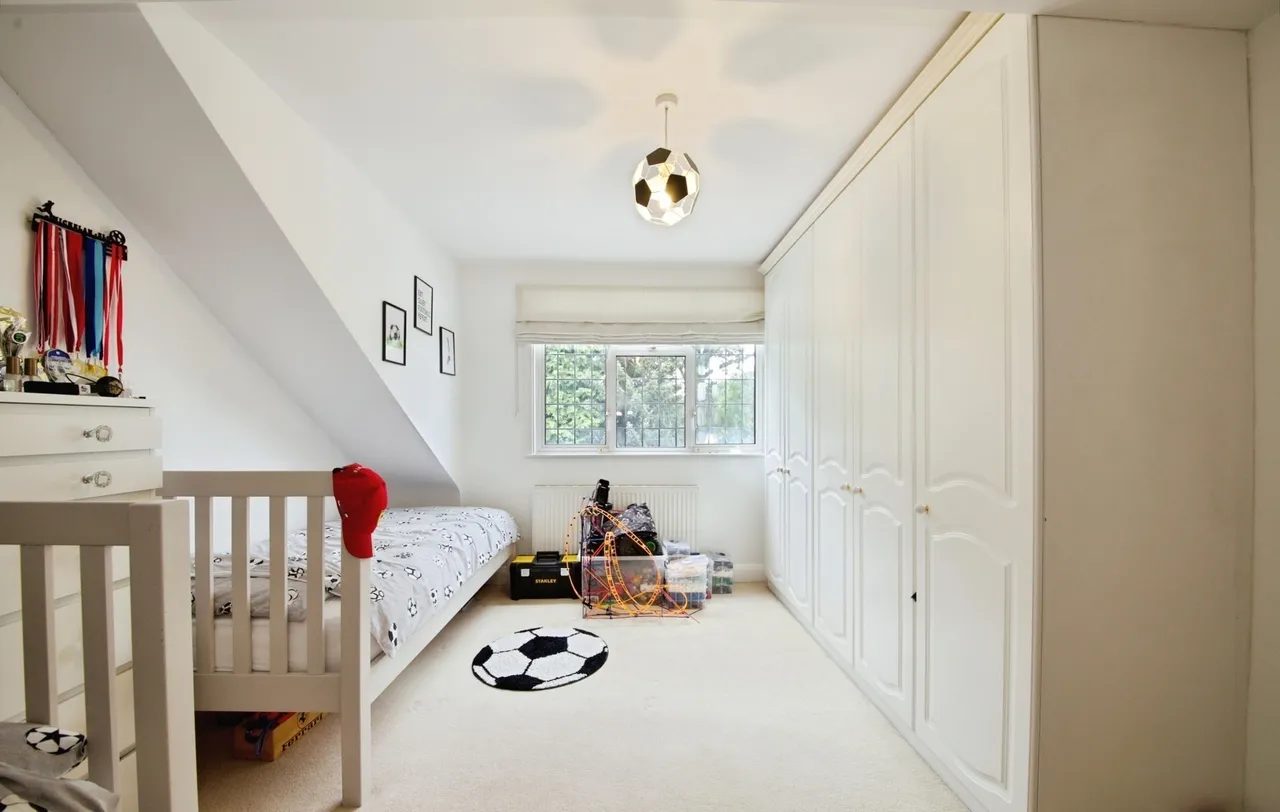 Cadogan Gardens, London, N21, photo 14