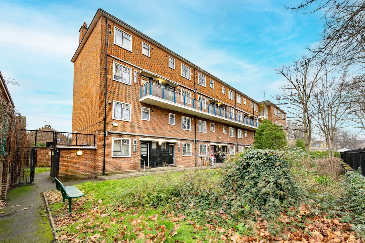 4 Elizabeth Kenny House, Grange Grove, London, photo 5