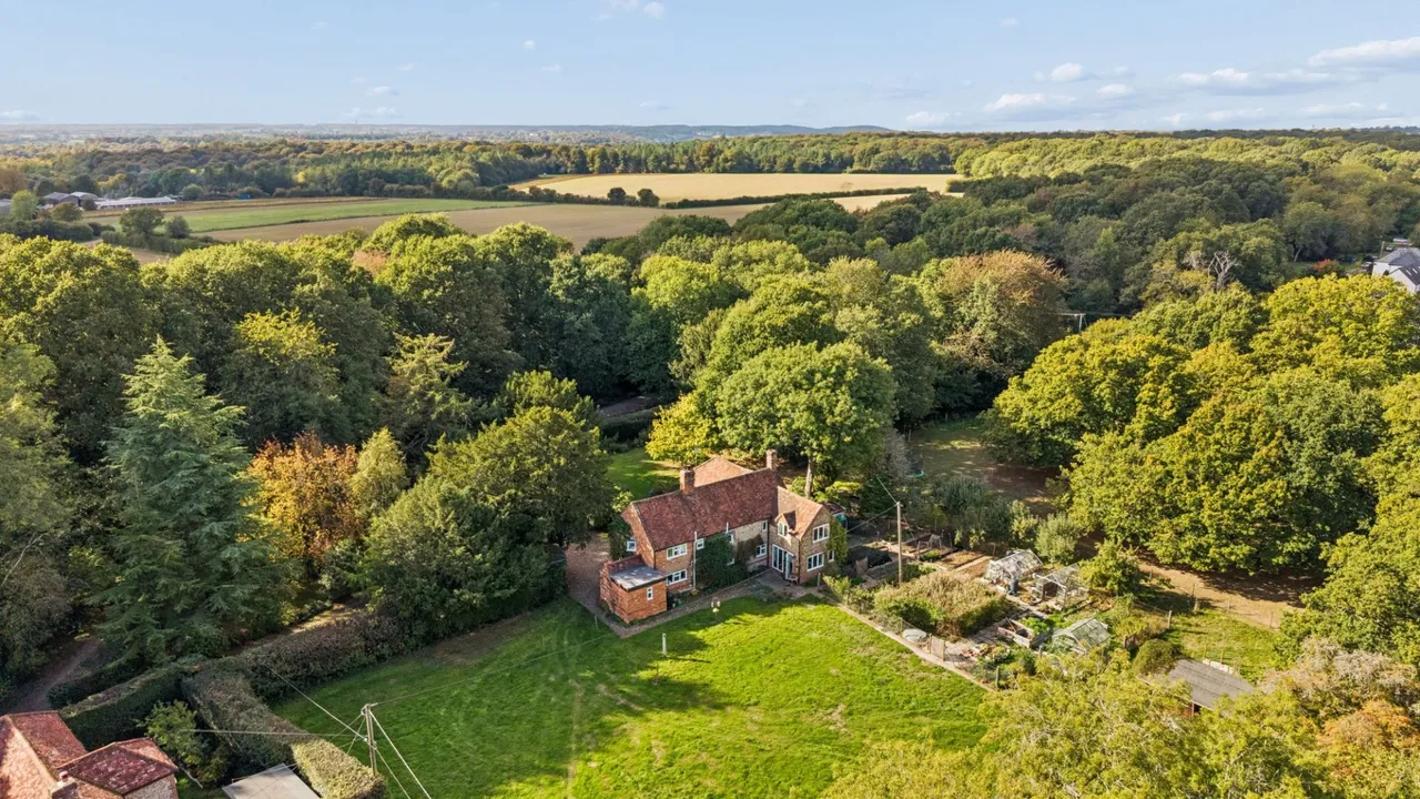 Hunts Hill Lane, Naphill, HP14, photo 16