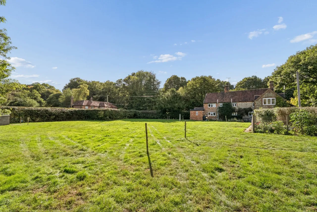 Hunts Hill Lane, Naphill, HP14, photo 34