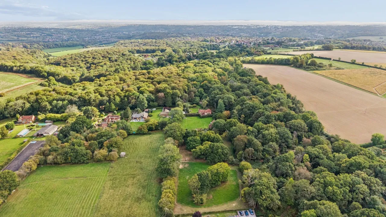 Hunts Hill Lane, Naphill, HP14, photo 19