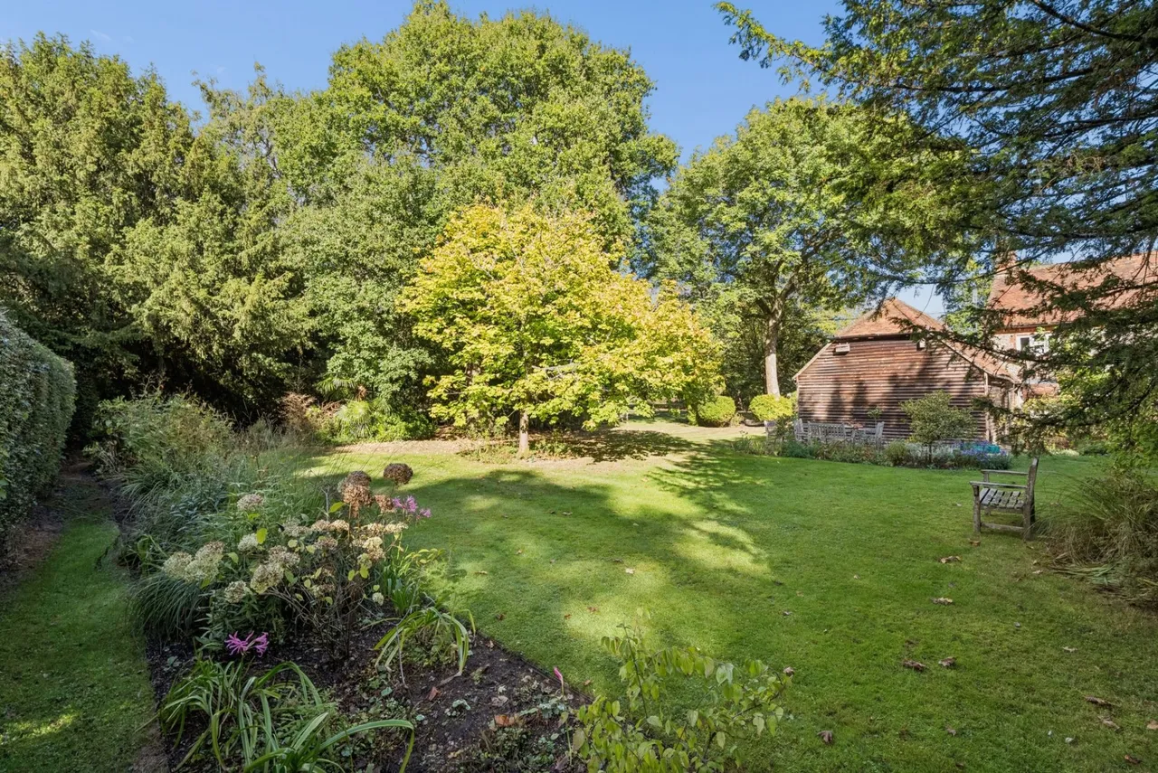 Hunts Hill Lane, Naphill, HP14, photo 28