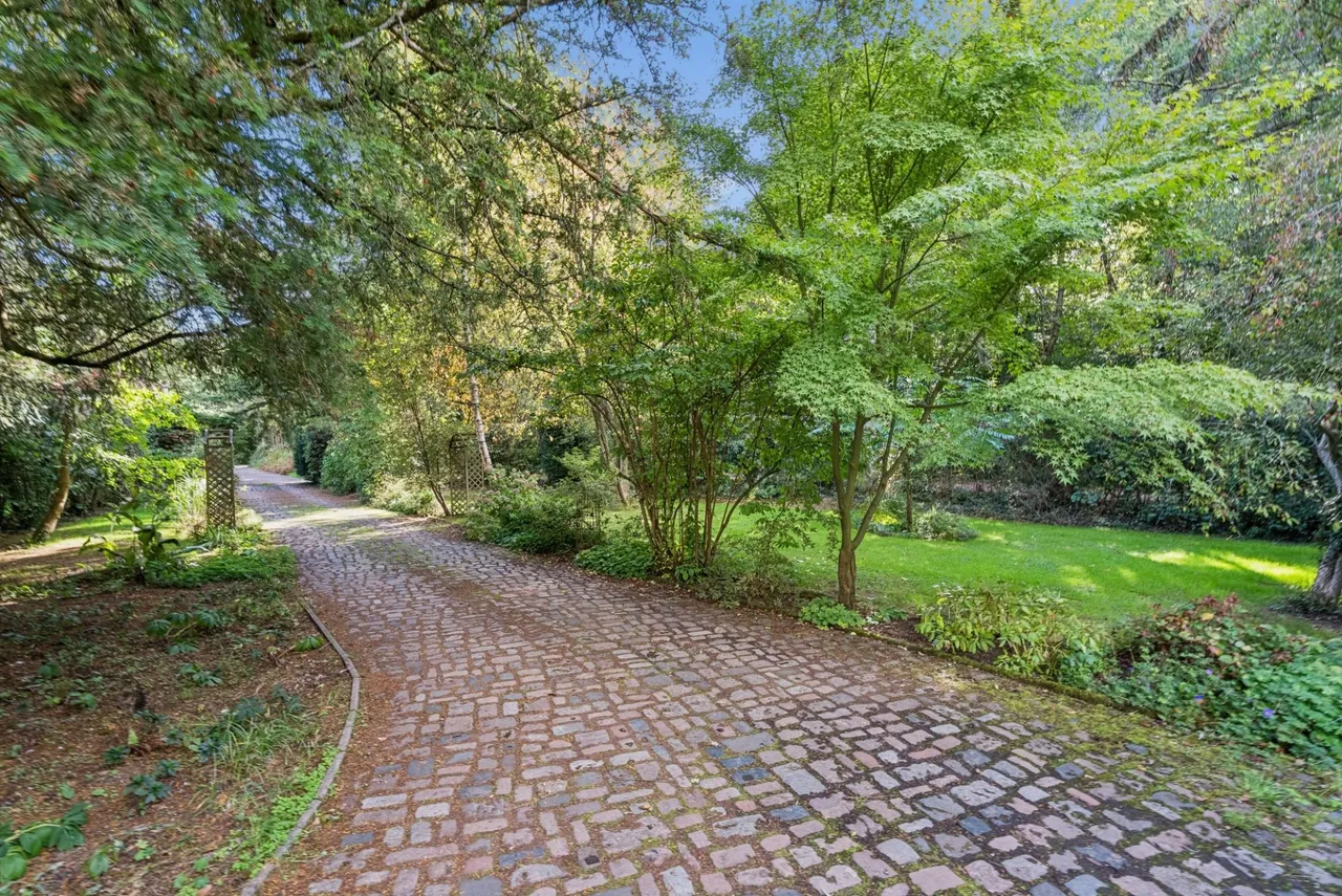 Hunts Hill Lane, Naphill, HP14, photo 36
