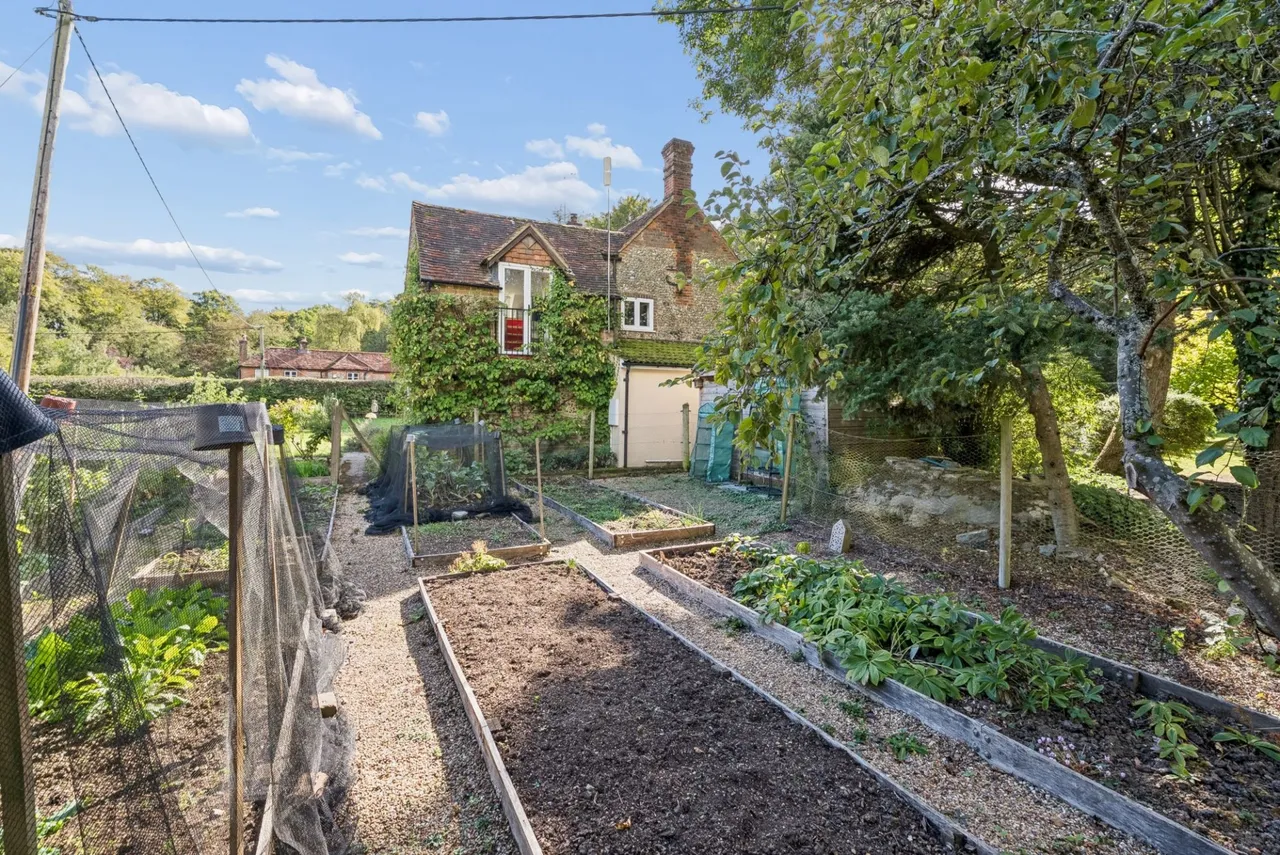 Hunts Hill Lane, Naphill, HP14, photo 32